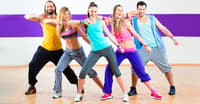 ZUMBA : TEK BAŞINA YAPILACAK DANSLARIN BAŞINDA GELEN ZUMBA DANSI