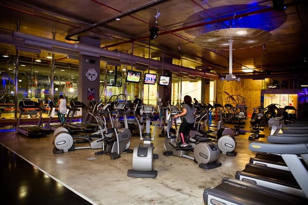 Base Life Club - 10. Fotoğraf Base Life Club - 10. Fotoğraf