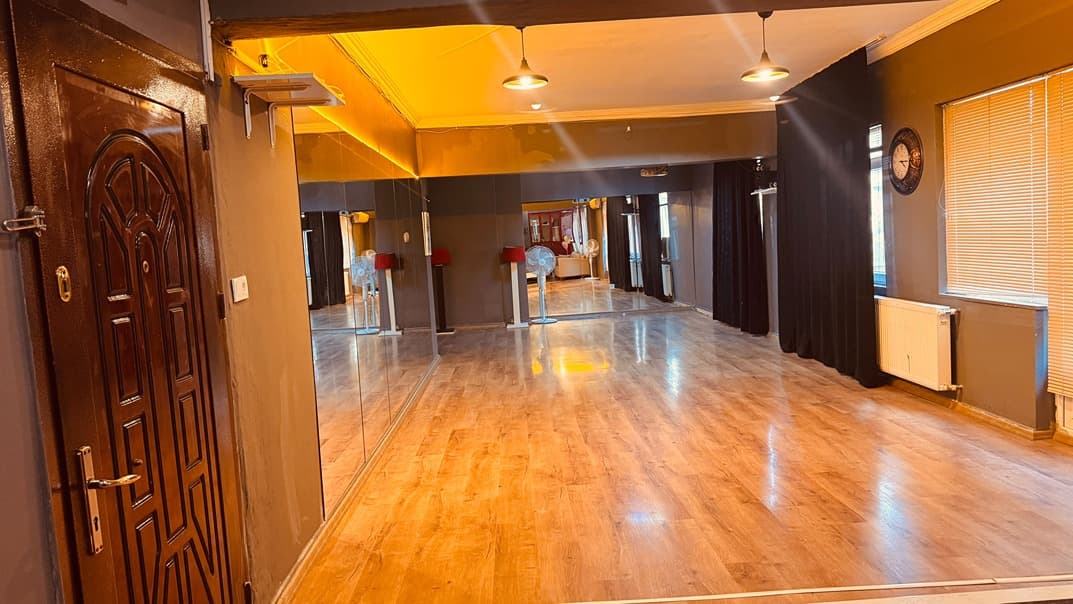 Ritmera Dans ve Spor Akademisi - Sıhhıye  Zumba - 1. Fotoğraf