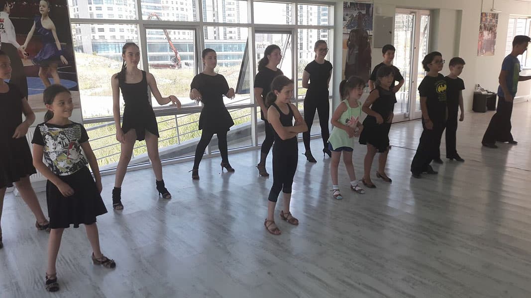 Emir Kaya Dans Okulu - Ankara Zumba