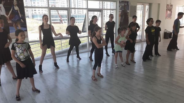 Emir Kaya Dans Okulu - Ankara Zumba - 11. Fotoğraf
