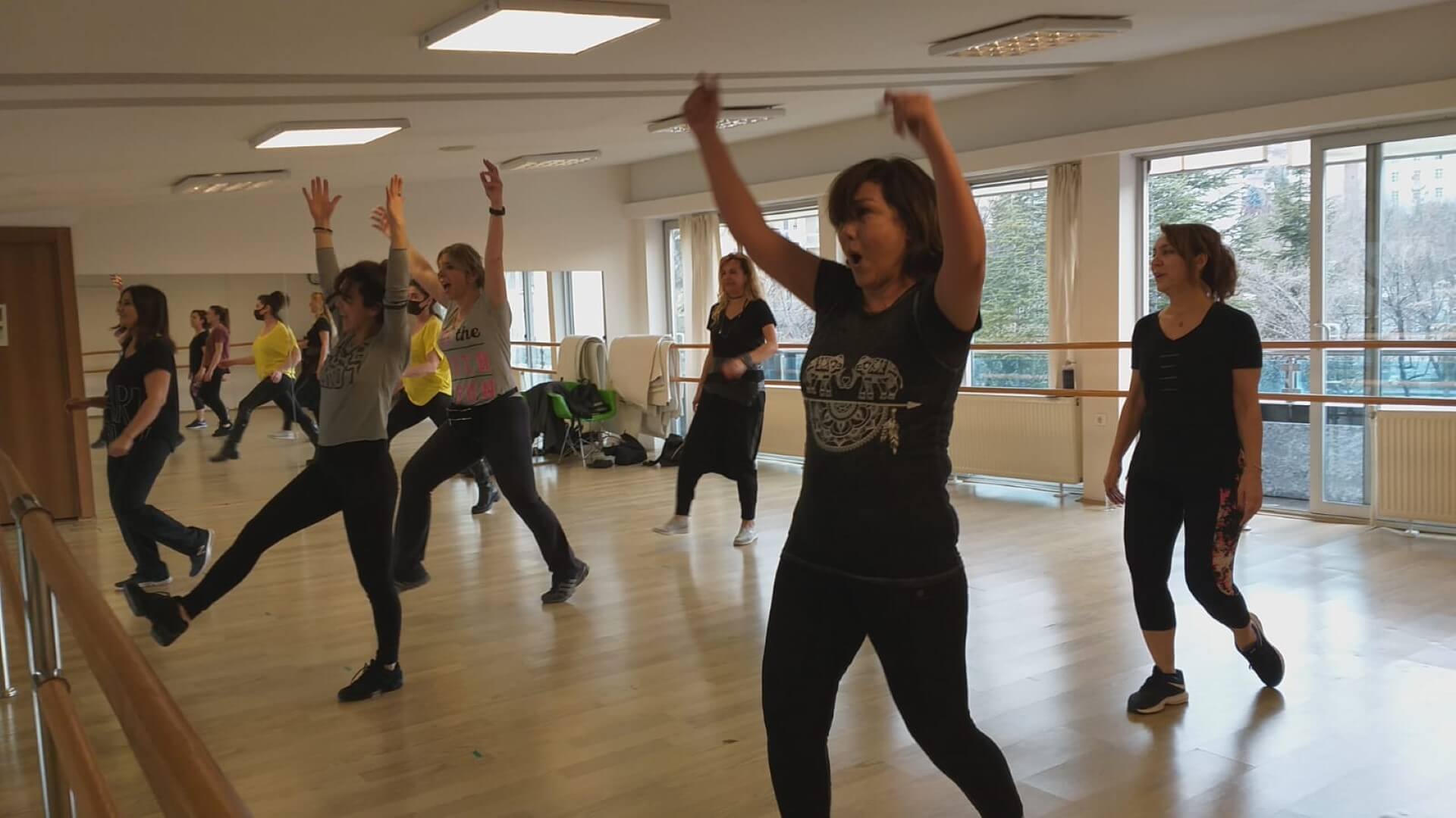 Mürüvvet Line Dance - Yıldız - Ankara Zumba - 3. Fotoğraf