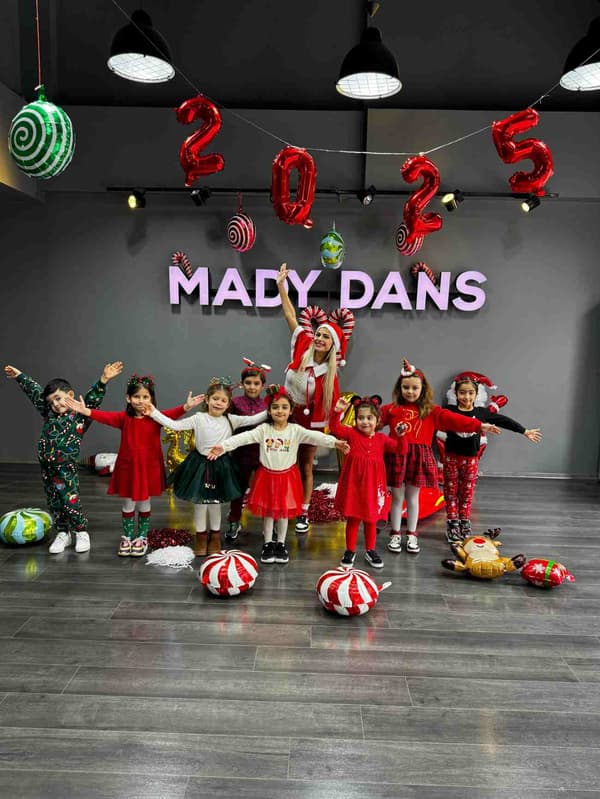 Mady Dans ve Bale - 23. Fotoğraf