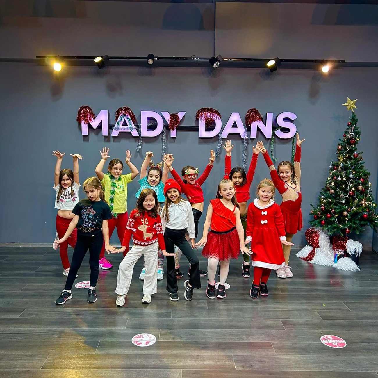 Mady Dans ve Bale - 4. Fotoğraf