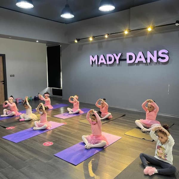 Mady Dans ve Bale - 13. Fotoğraf