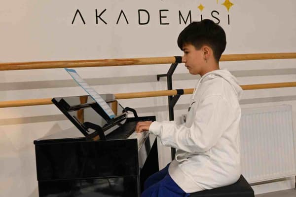 Lamia Dans ve Sanat Akademi - 7. Fotoğraf